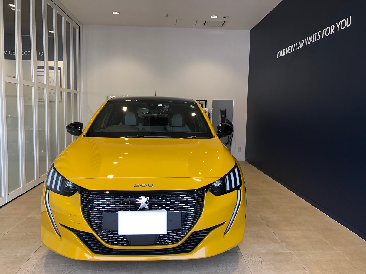 208 GT Line ファロ・イエローご納車