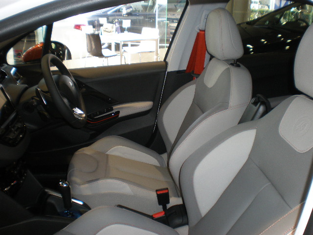 限定車Roland Garros展示