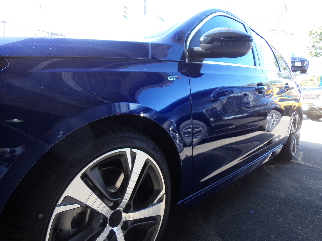待望の308SW GT BlueHDi入庫いたしました！！