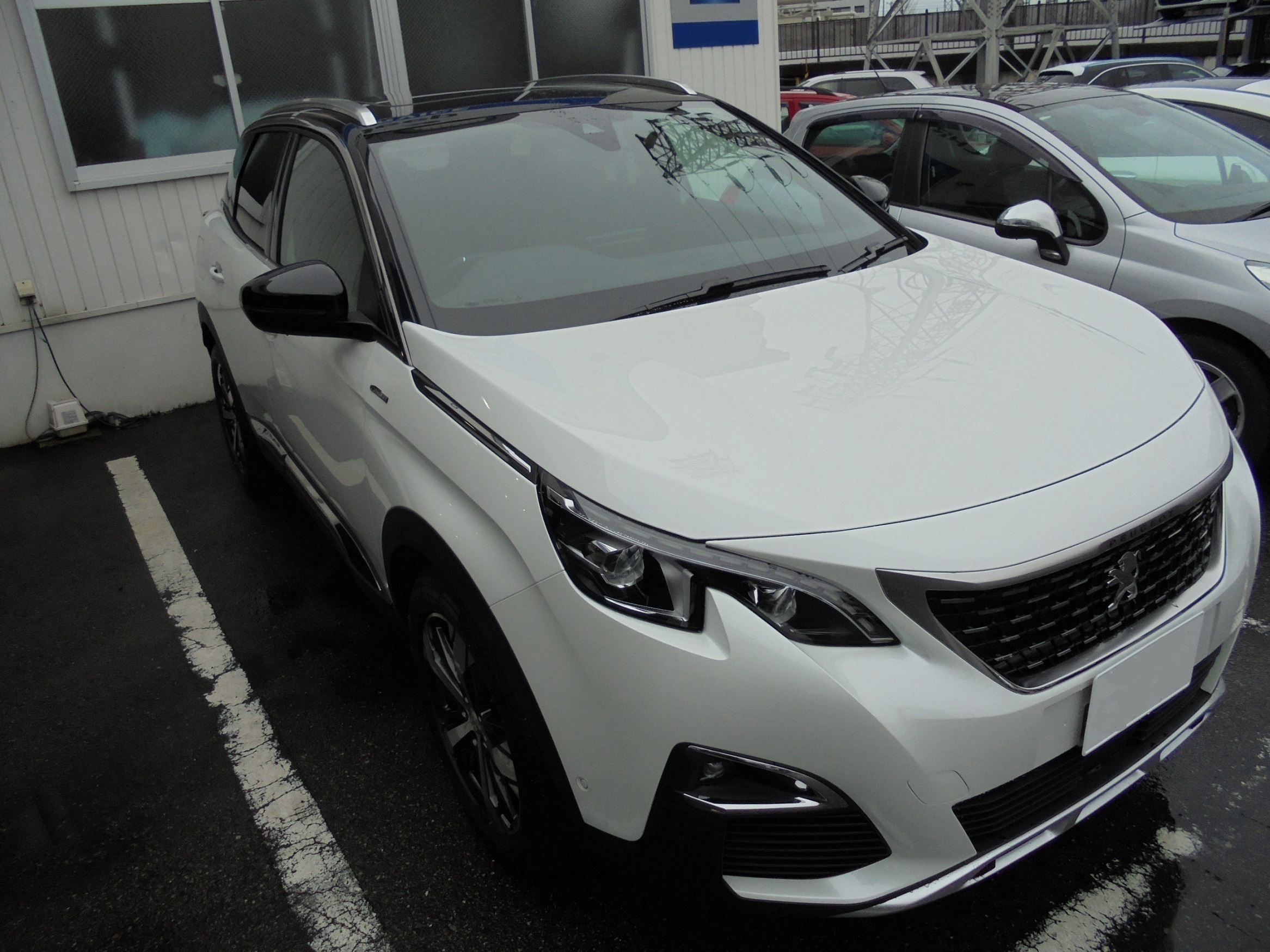 PEUGEOT　NEW3008 試乗車デビュー！！