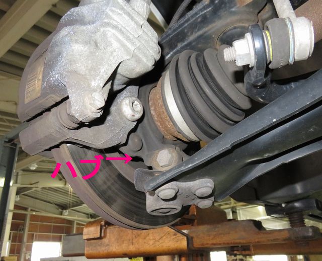 タイヤ付け替えの時期が参りました。