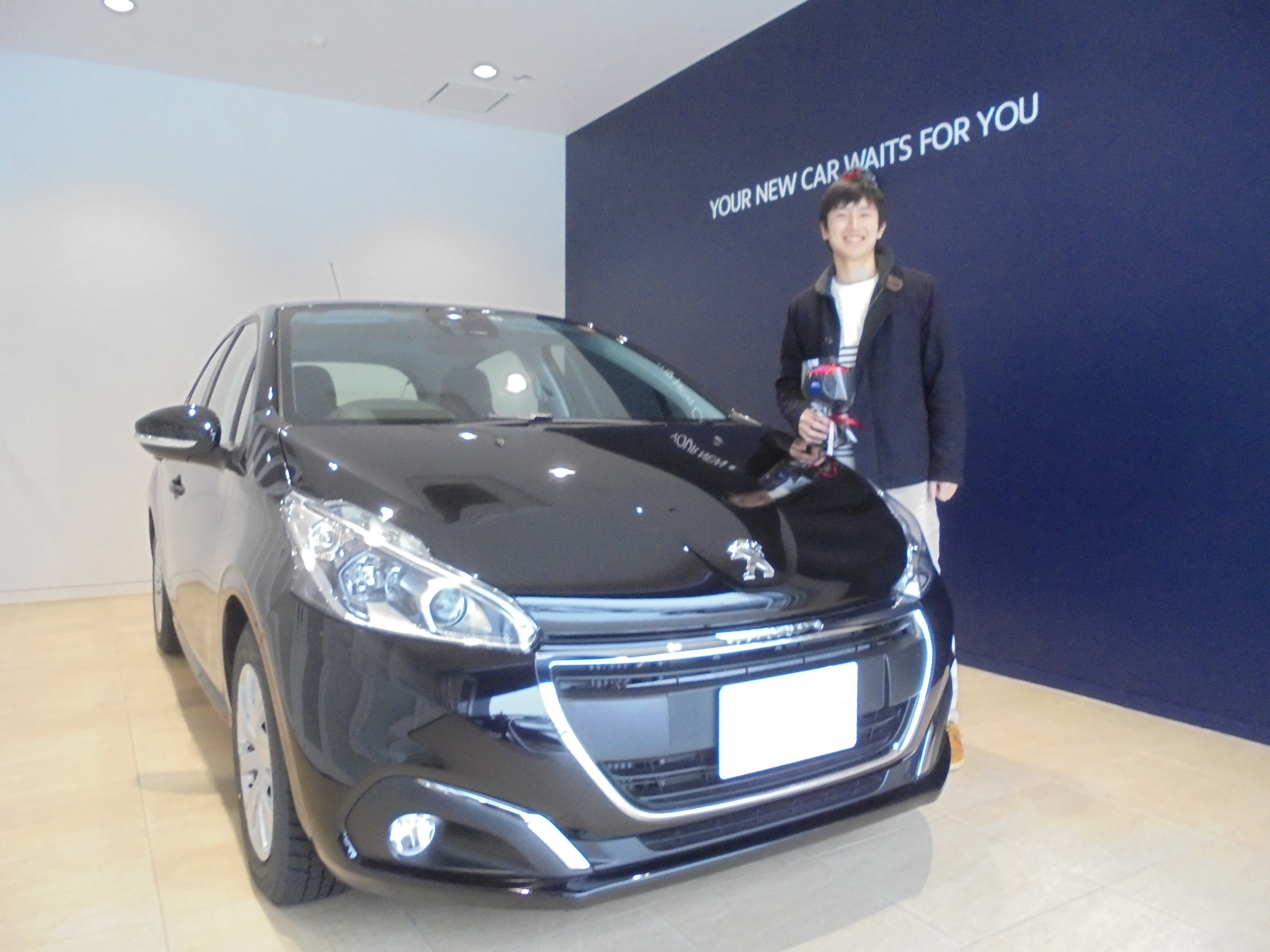208　Style 6AT ペルラ・ネラ・ブラック　ご納車。