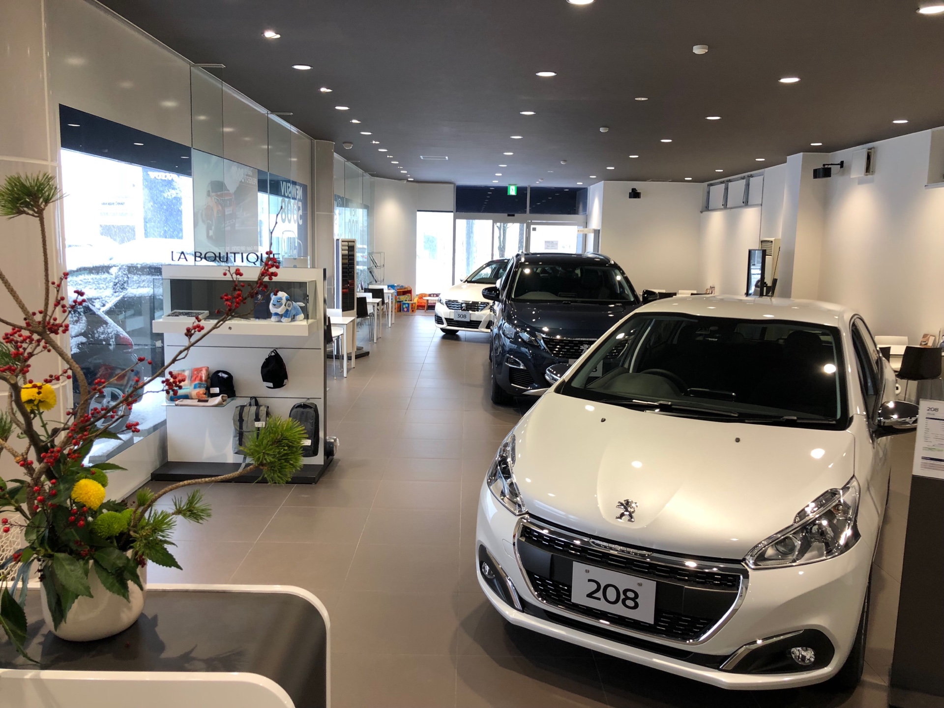 雪国新潟、皆様のご来店スタッフ一同お待ちしております！！