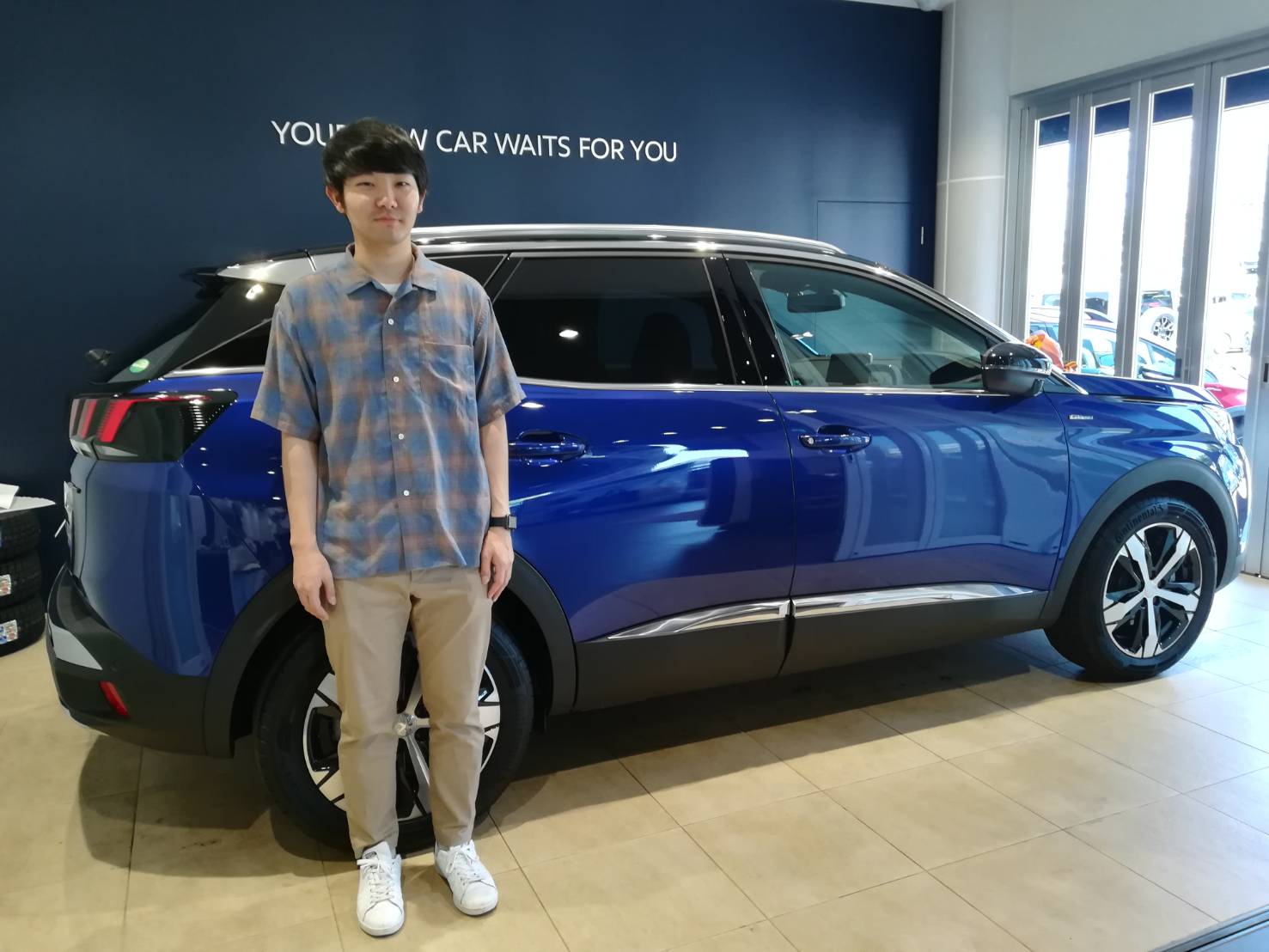 3008　GTLine マグネティック・ブルーご納車。