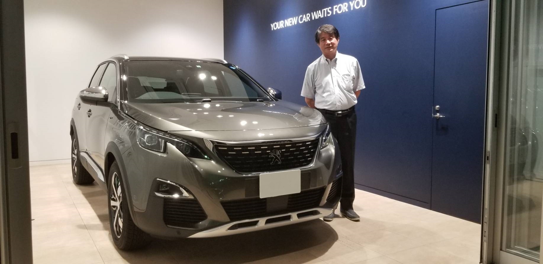 3008 GT BlueHDi アマゾナイト・グレー　ご納車