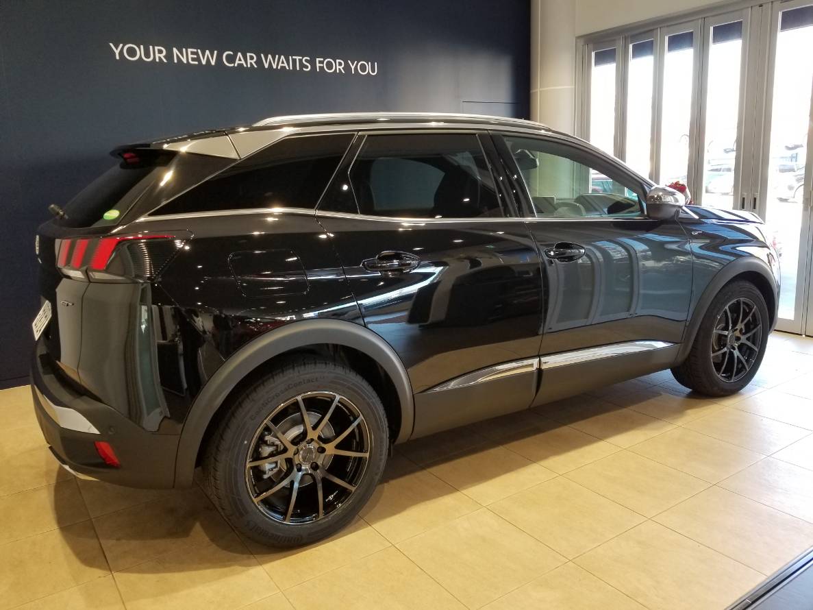 3008 GT BlueHDi FCP ペルラ・ネラ・ブラックご納車