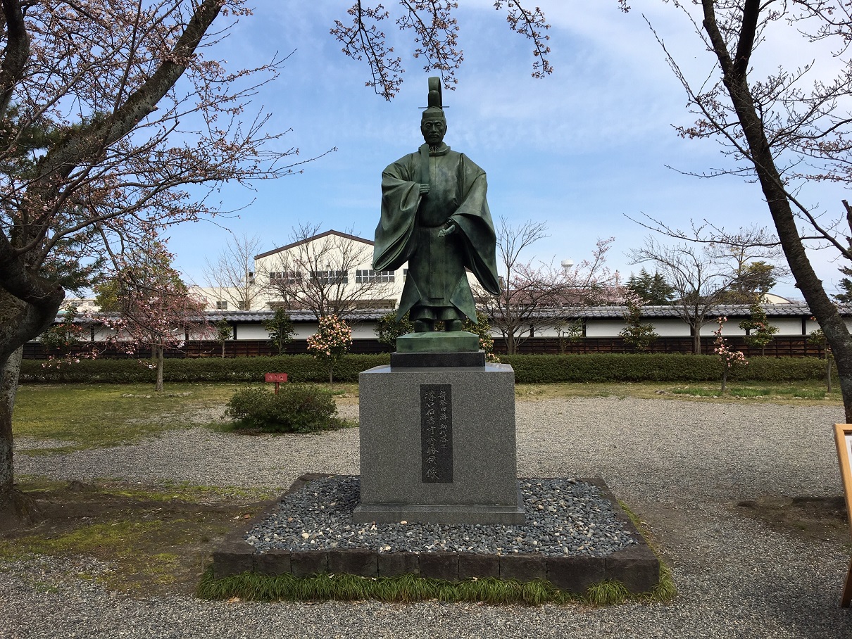 桜はまだかいな