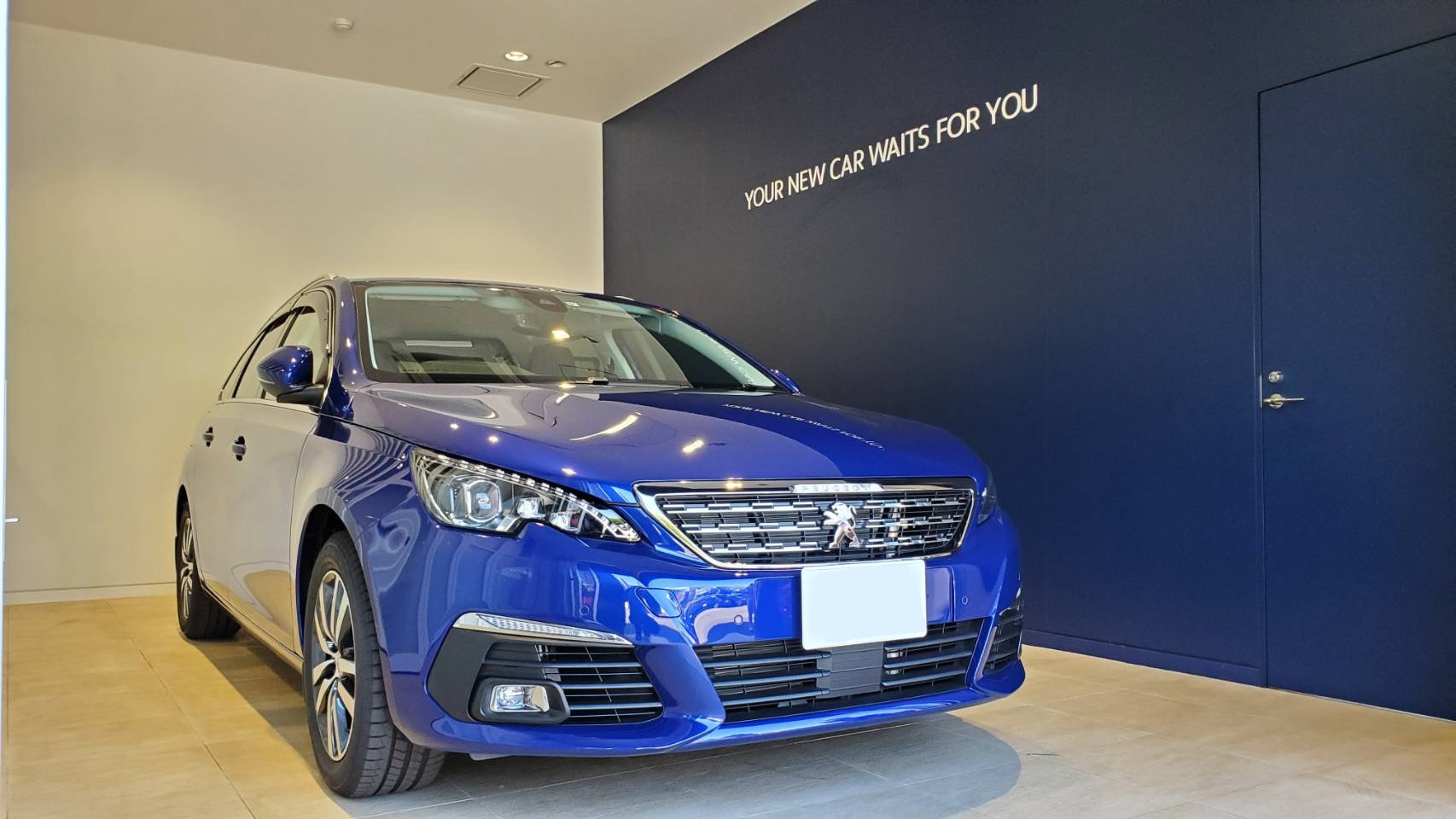 308 SW Allure 8AT マグネティック・ブルーご納車。