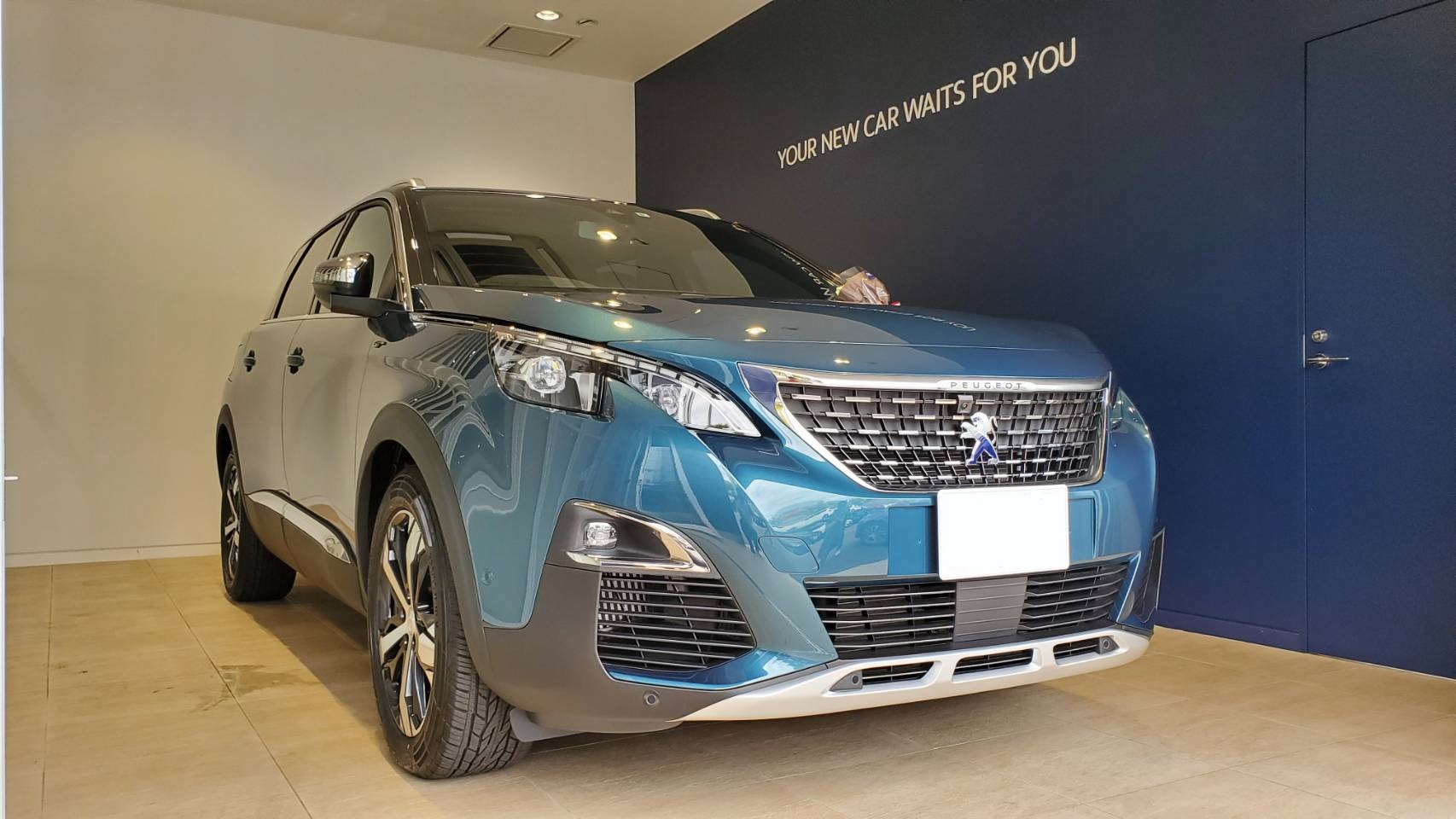 5008 GT BlueHDi FCP　エメラルド・クリスタルご納車。 