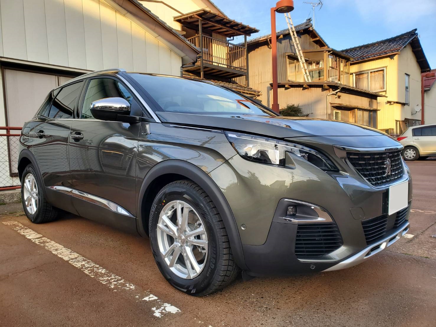 3008 GT BlueHDi FCP アマゾナイト・グレーご納車。