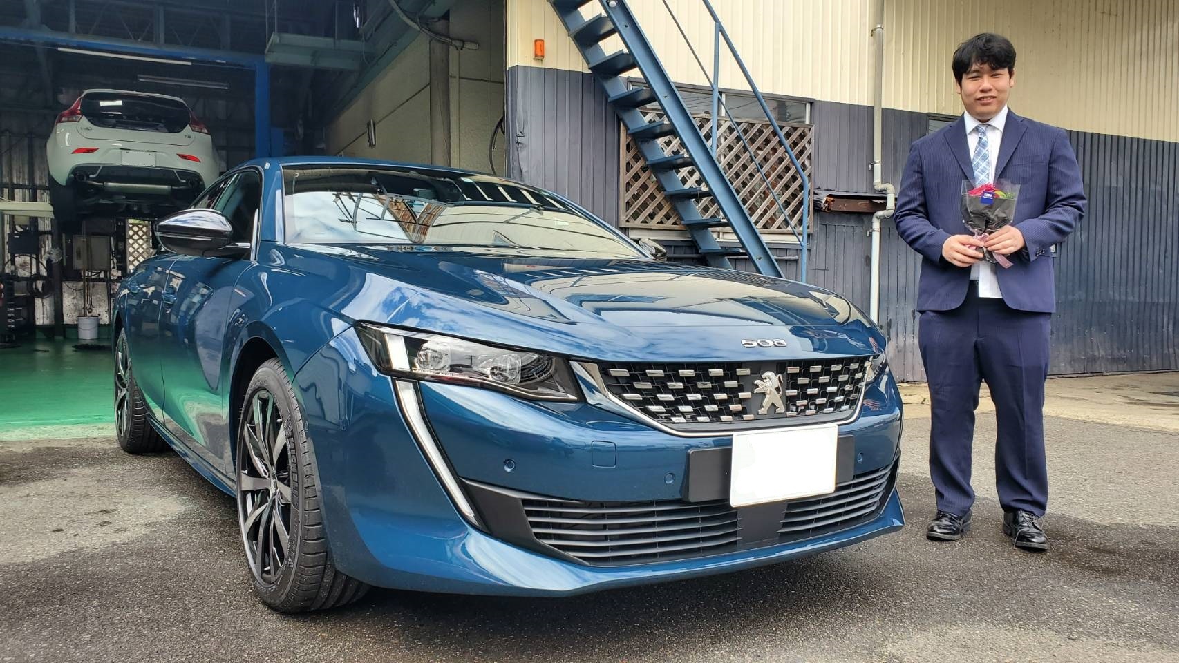 508 GTLine セレベス・ブルーご納車。