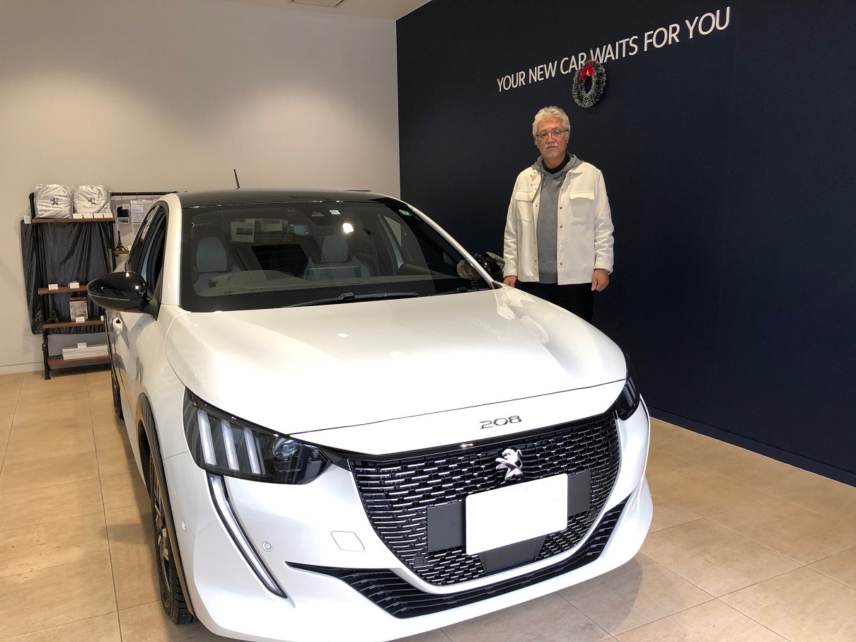NEW 208 GT Line パール・ホワイトご納車