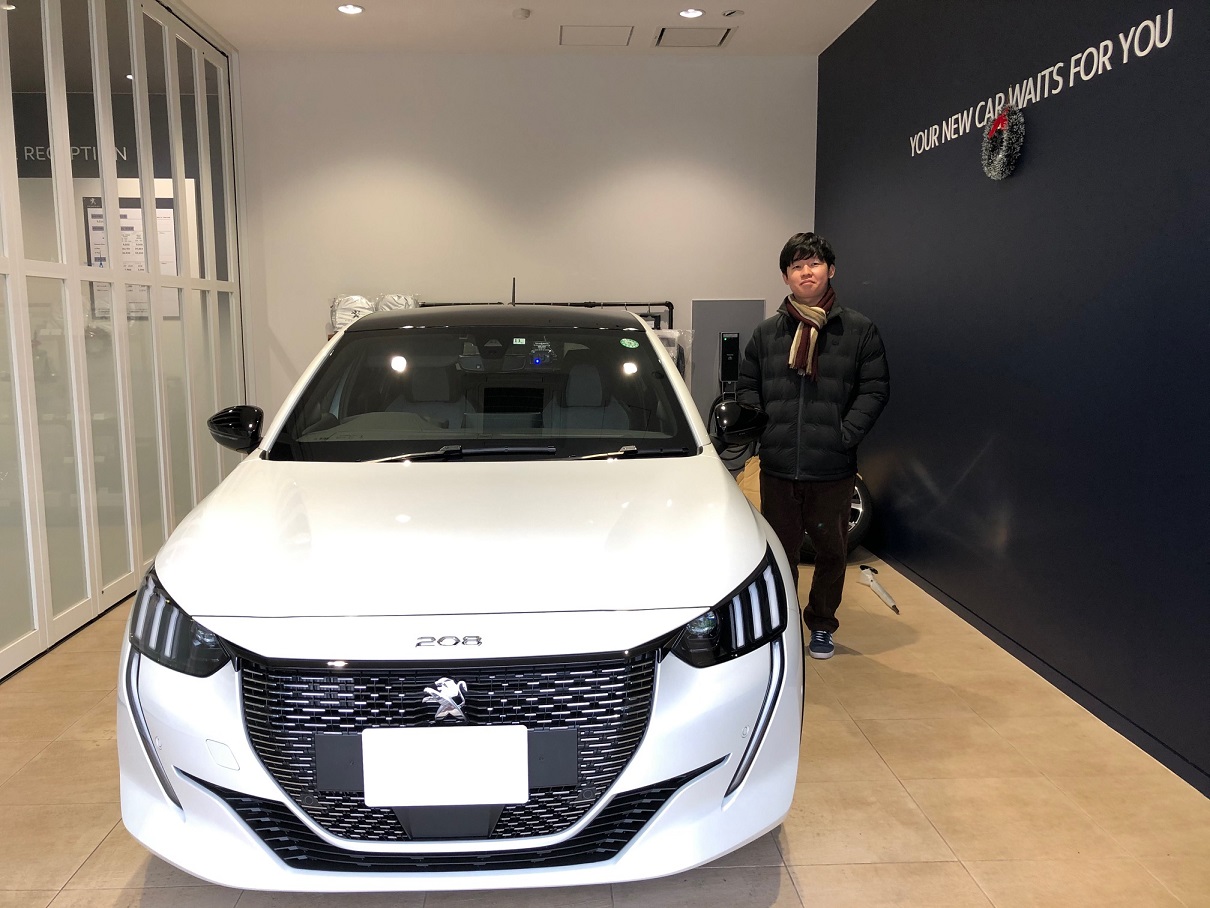 NEW 208 GT Line パール・ホワイトご納車