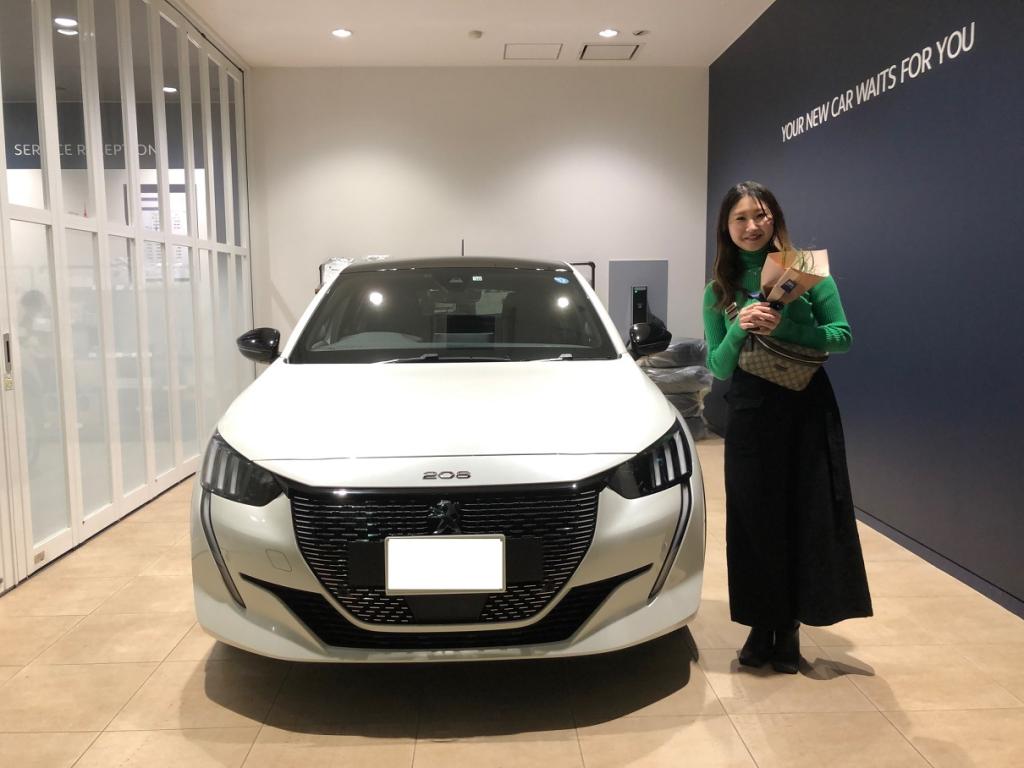 208 GT パール・ホワイトご納車