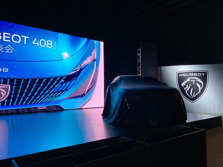 PEUGEOT 408 発表会