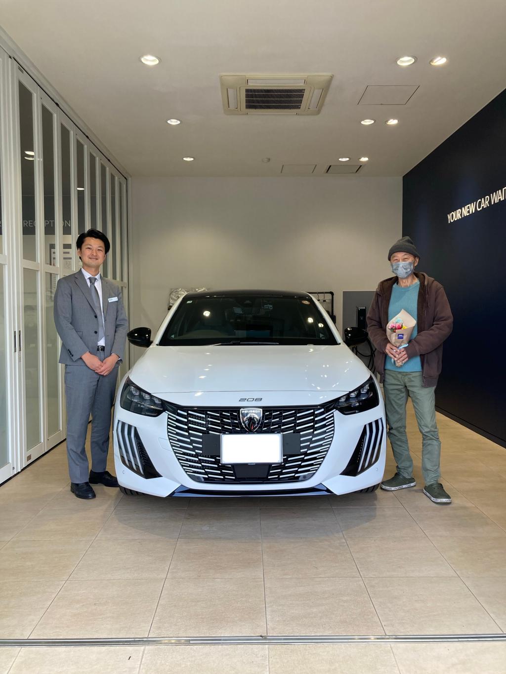 PEUGEOT 208 GT ビアンカ・ホワイト ご納車