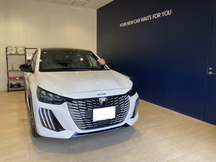 PEUGEOT 208 GT ビアンカ・ホワイト ご納車